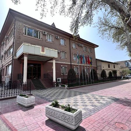 Grand Nur Hotel Tashkent Exterior photo